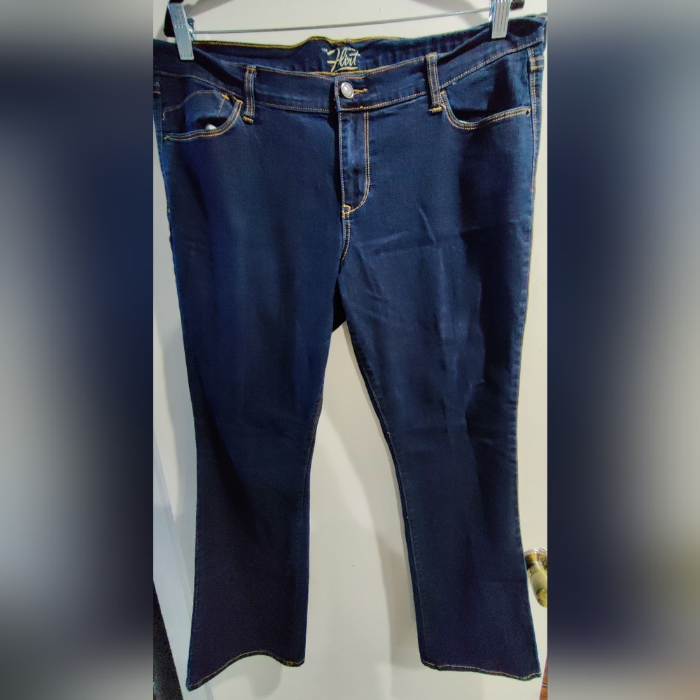 The Flirt By Old Navy Women's Blue Jeans- Size 14